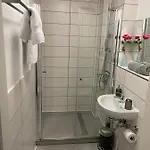 Ubytování v soukromí Gaestehaus Uezel *