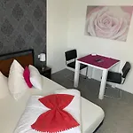 Ubytování v soukromí Gaestehaus Uezel