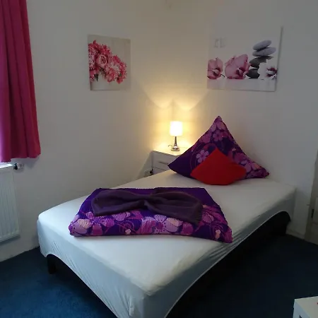 Gaestehaus Uezel Rum i privatbostad Friedrichshafen