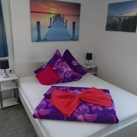 Quarto em Acomodações Particulares Gaestehaus Uezel