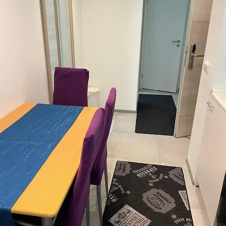 Gaestehaus Uezel Kwatera prywatna *
