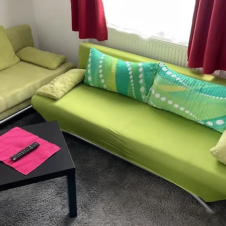 Gaestehaus Uezel Quarto em Acomodações Particulares Friedrichshafen