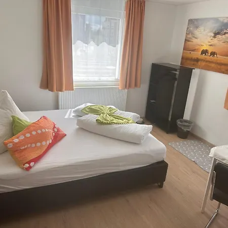 Homestay szállás Gaestehaus Uezel Friedrichshafen