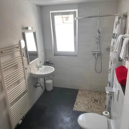 Gaestehaus Uezel Kwatera prywatna