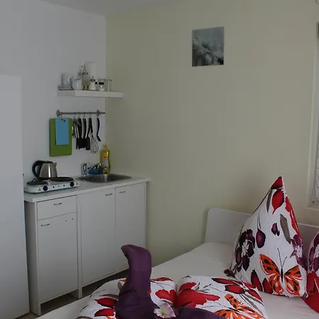 Проживание в семье Gaestehaus Uezel *
