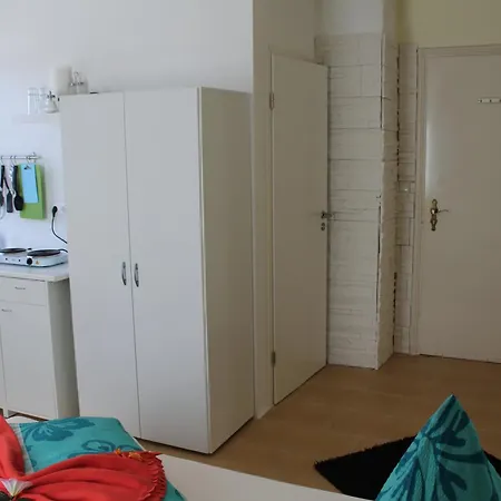 Gaestehaus Uezel Фридрихсхафен