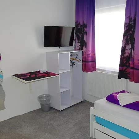 בית אירוח Gaestehaus Uezel *