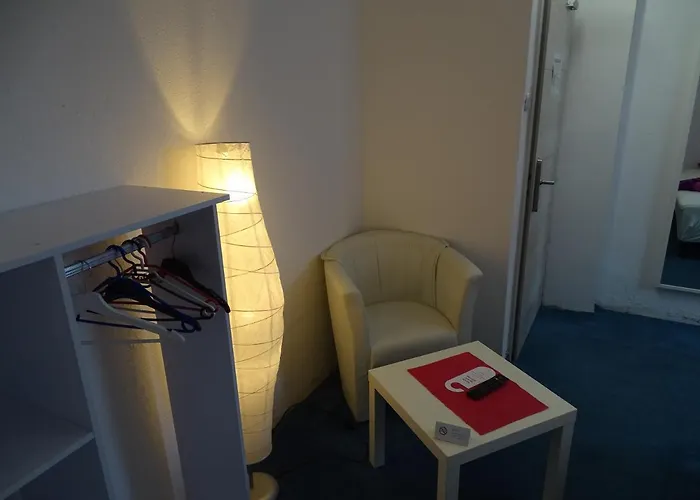 Gaestehaus Uezel * Friedrichshafen