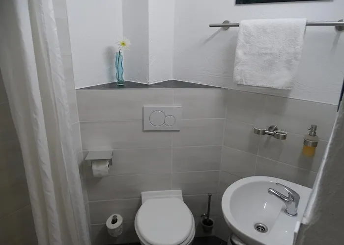 Gaestehaus Uezel * Friedrichshafen