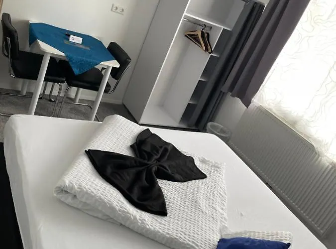 Quarto em Acomodações Particulares Gaestehaus Uezel *