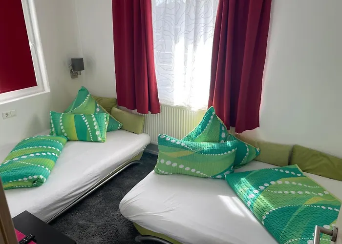 Gaestehaus Uezel * Friedrichshafen