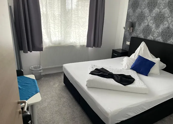 Gaestehaus Uezel * Friedrichshafen