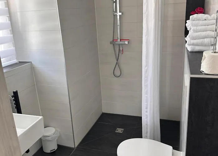 Gaestehaus Uezel * Friedrichshafen