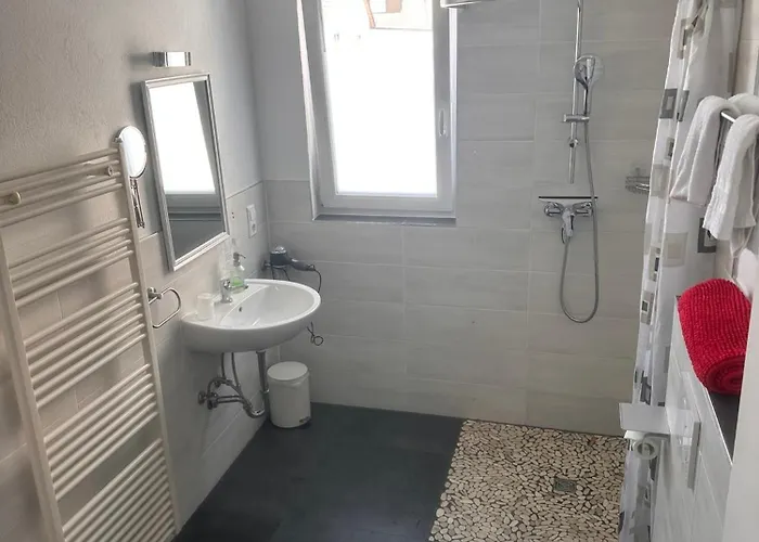 Gaestehaus Uezel Quarto em Acomodações Particulares