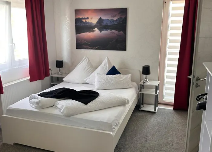 Rum i privatbostad Gaestehaus Uezel Friedrichshafen