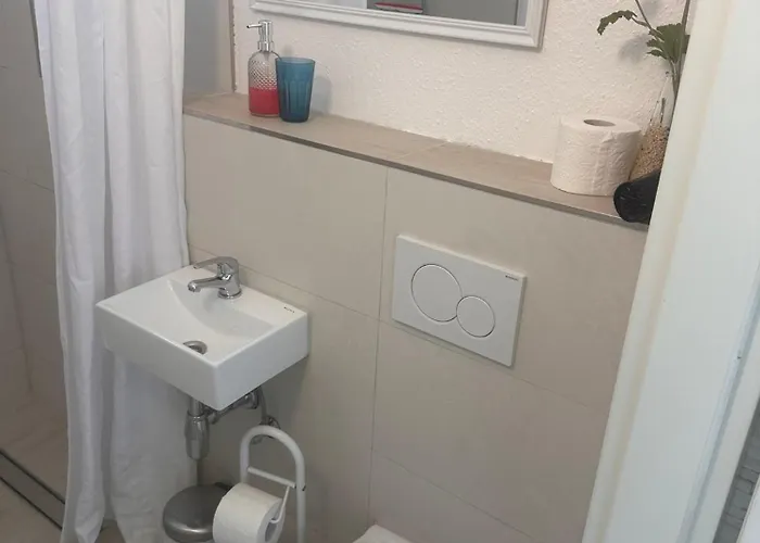 Gaestehaus Uezel * Friedrichshafen